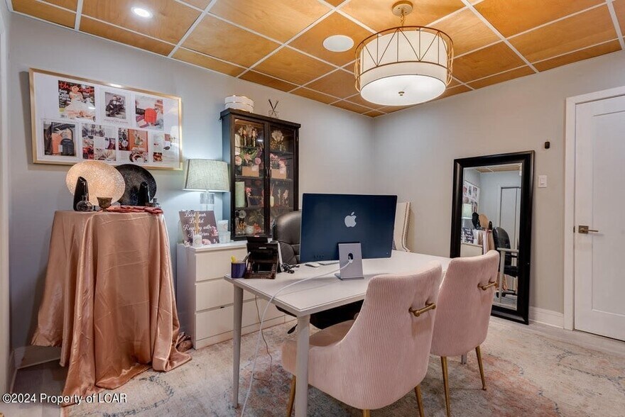 More Photos Of 447 Market St, Kingston Freestanding For Sale