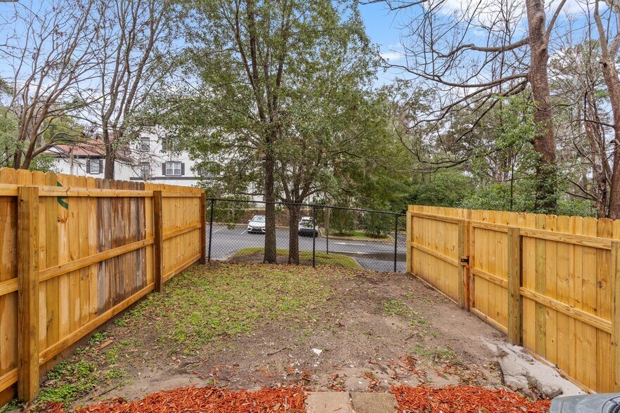 More Photos Of 1407 Mccauley, Tallahassee Apartments For Sale