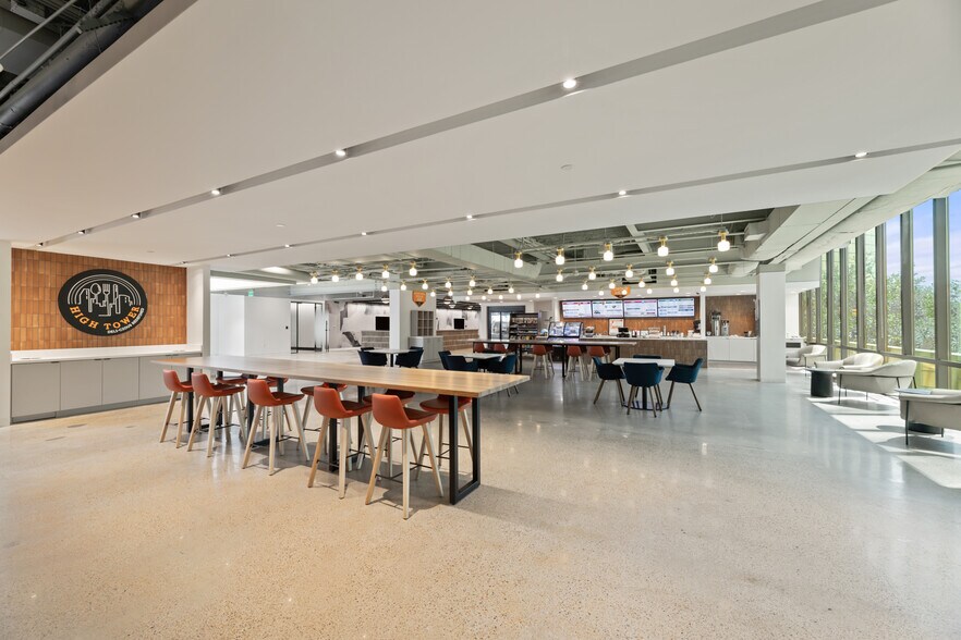 More Photos Of 8350 N Central Expy, Dallas Unknown For Lease