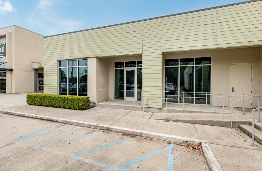 More Photos Of 2222 St Claude Ave, New Orleans Freestanding For Lease