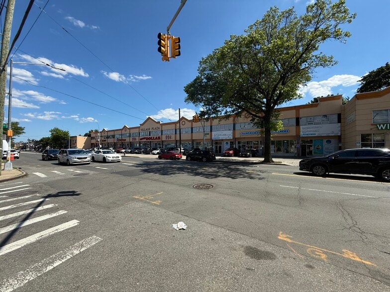 More Photos Of 21787 Hempstead Ave, Queens Village Storefront For Lease