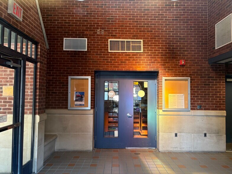 More Photos Of 5 Heineman Pl, Harrison Railroad Yard For Lease