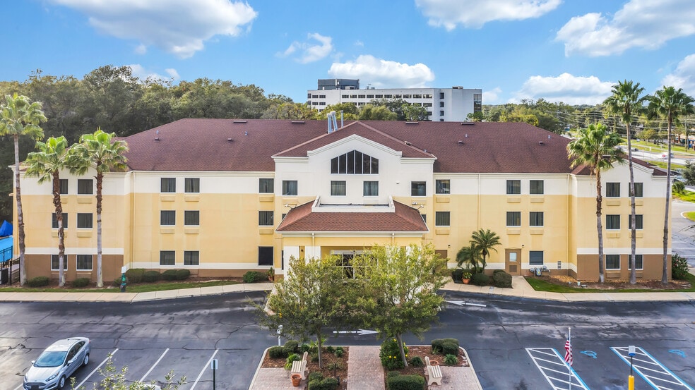 More Photos Of 400 E International Speedway Blvd, Deland Hotel For Sale