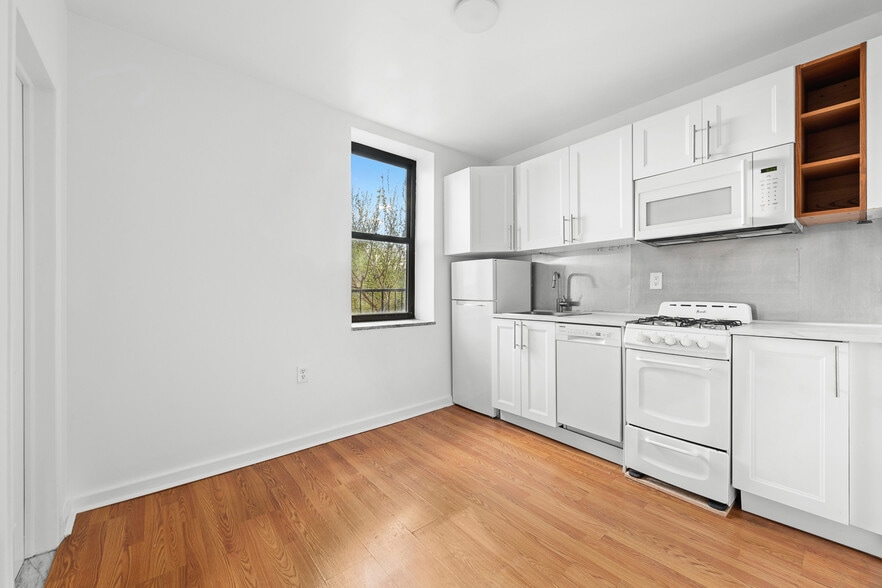 More Photos Of 293 Tompkins Ave, Brooklyn Apartments For Sale