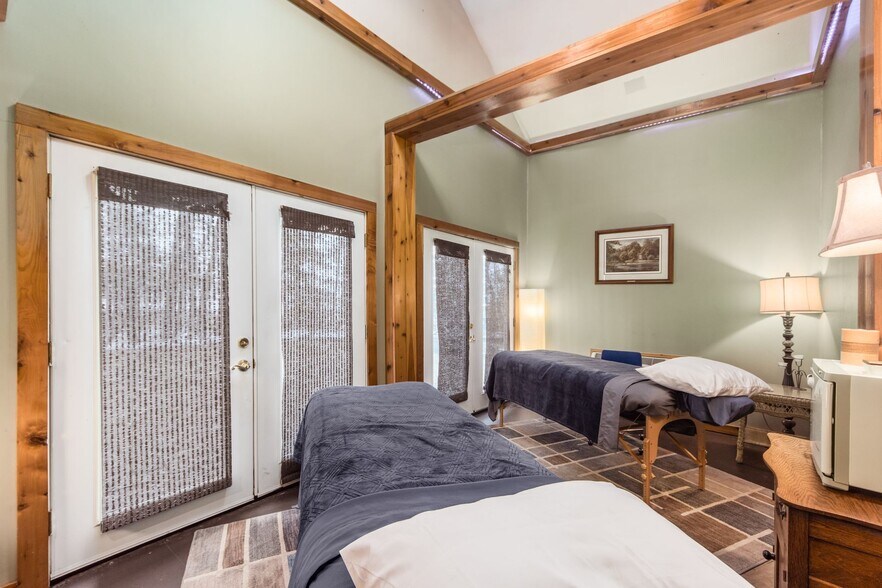 More Photos Of 1601 State Route 4, Bucyrus Hospitality For Sale