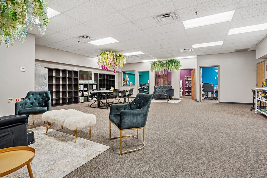 More Photos Of 2820 Market St, Saint Louis Warehouse For Sale