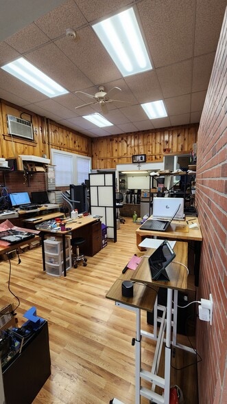 More Photos Of 11 N Broadway, Pitman Storefront Retail Residential For Lease