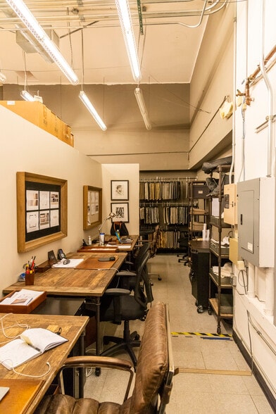 More Photos Of 710-720 State St, Santa Barbara General Retail For Lease