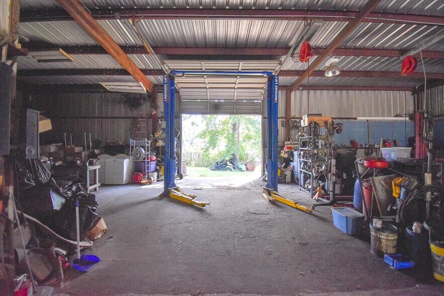 More Photos Of 150 Hill Ln, Coldspring Industrial For Sale