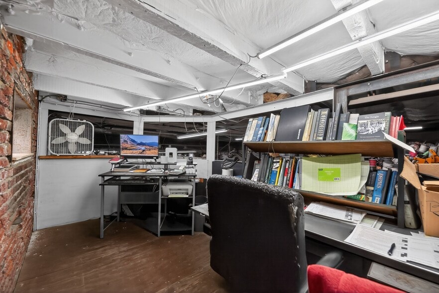 More Photos Of 3341-43 D St, Philadelphia Manufacturing For Sale