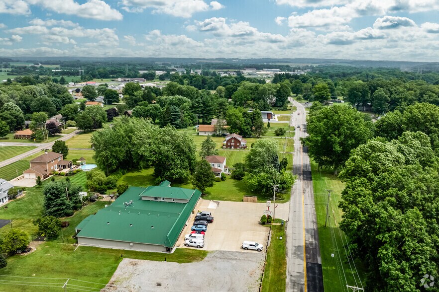 More Photos Of 514 E Park Ave, Columbiana Office For Sale