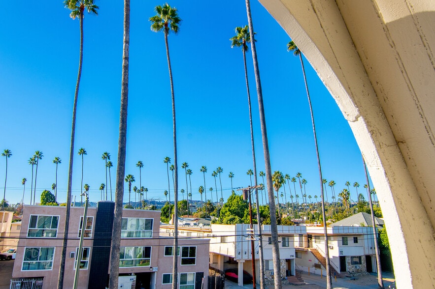 More Photos Of 1732 N Wilton Pl, Los Angeles Apartments For Sale