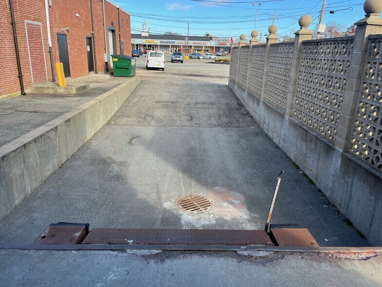 More Photos Of 1280-1290 Warwick Ave, Warwick Freestanding For Lease