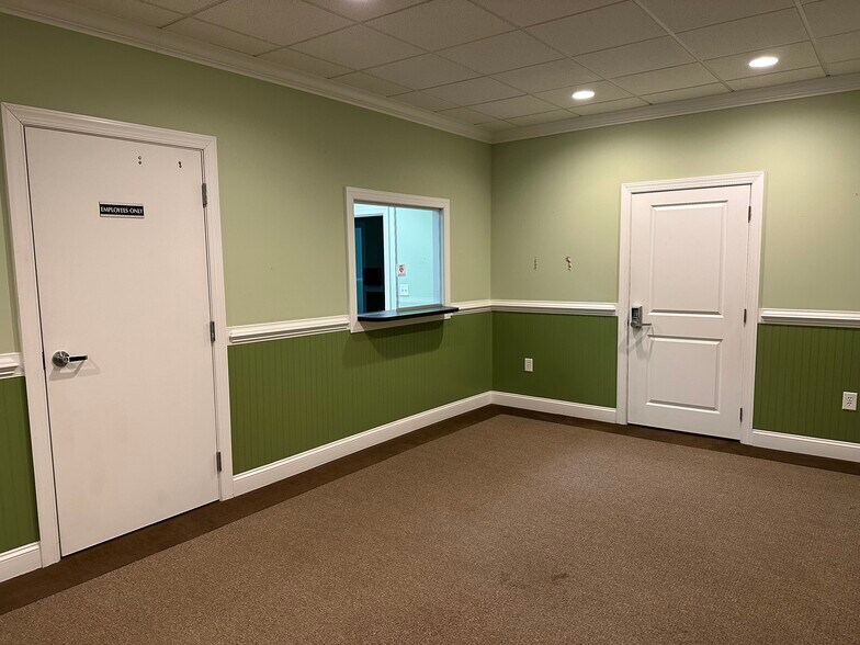 More Photos Of 4102 Ben Franklin Blvd, Durham Medical For Sale
