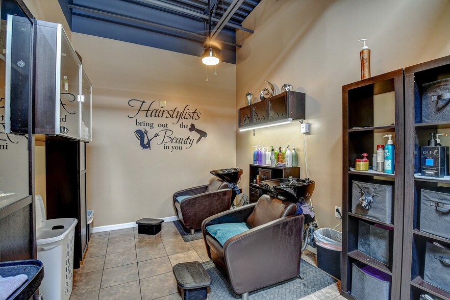 More Photos Of 15288 W Brookside Ln, Surprise Office For Lease