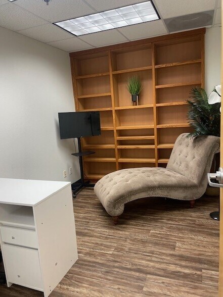 More Photos Of 2423 W Dunlap Ave, Phoenix Office For Sale