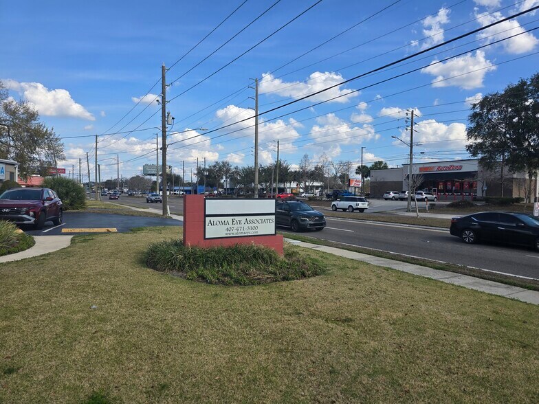More Photos Of 7201-7205 Aloma Ave, Winter Park Office For Lease
