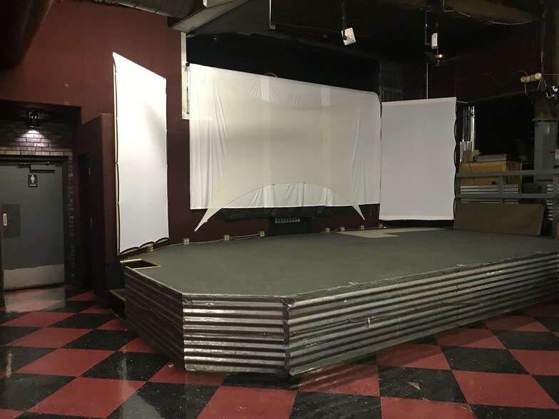 More Photos Of 108 W Birch St, Russellville Freestanding For Sale