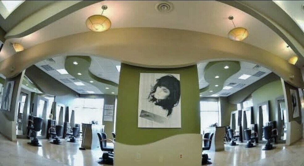 More Photos Of 7535 Burlington Pike, Florence Freestanding For Sale