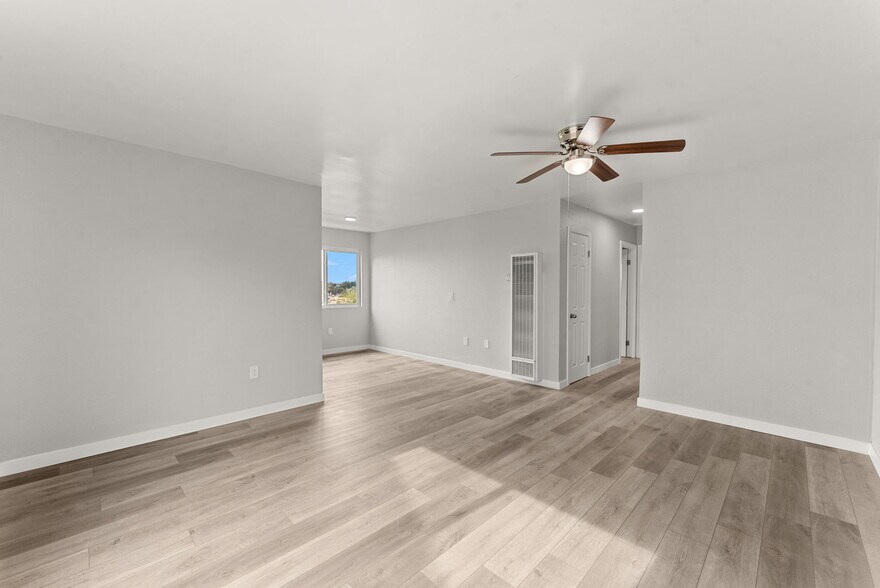 More Photos Of 320 Willie James Jones Ave, San Diego Apartments For Sale