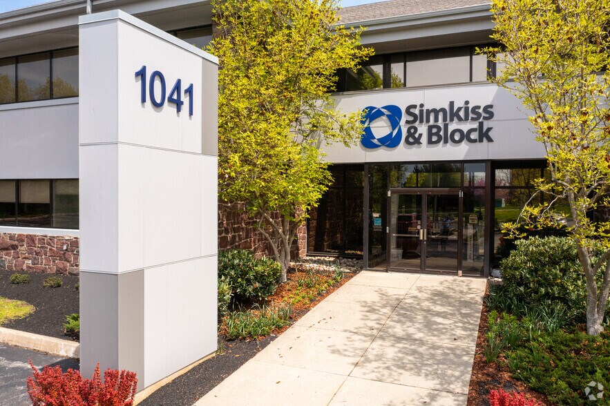 More Photos Of 1001-1041 Old Cassatt Rd, Berwyn Unknown For Lease