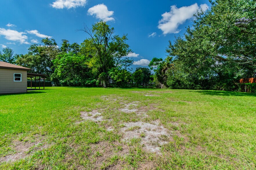 More Photos Of 2706 Stallone Dr, Tampa Office Residential For Lease