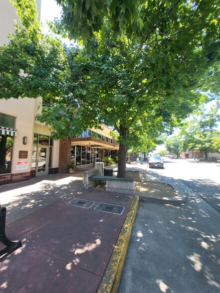 More Photos Of 1767 Market St, Redding Loft Creative Space For Lease