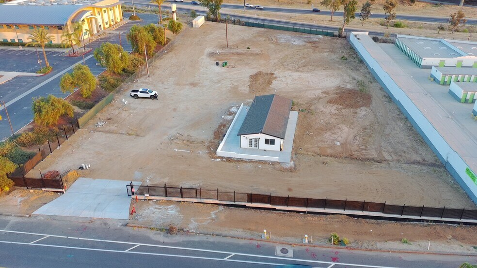 More Photos Of 21320 Box Springs Rd, Moreno Valley Auto Dealership For Lease