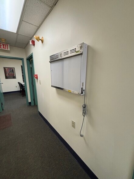 More Photos Of 1996 Centre St, West Roxbury Medical For Lease