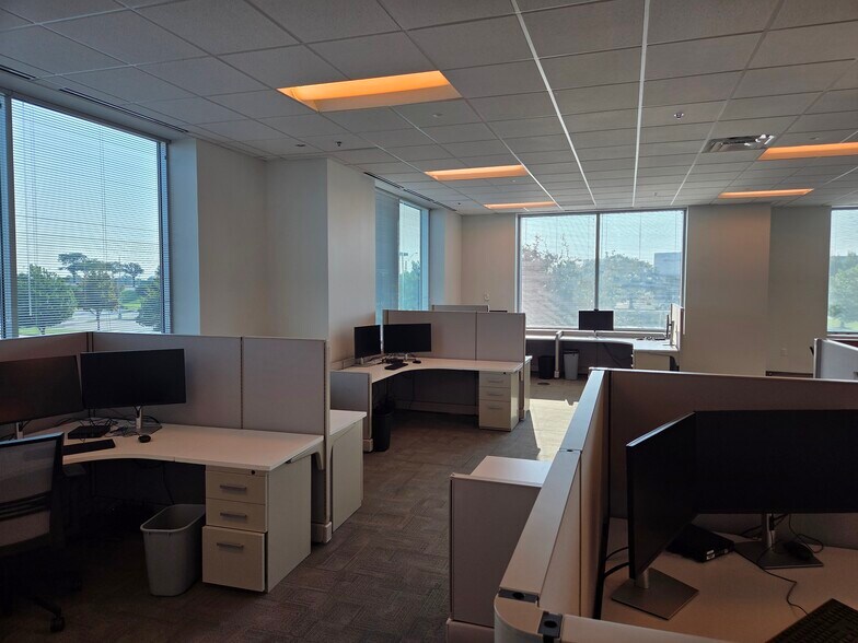 More Photos Of 4609 Regent Blvd, Irving Loft Creative Space For Lease