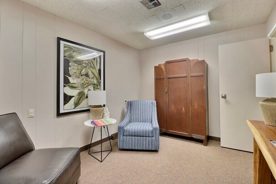 More Photos Of 230 E 22nd St, Fremont Medical For Sale