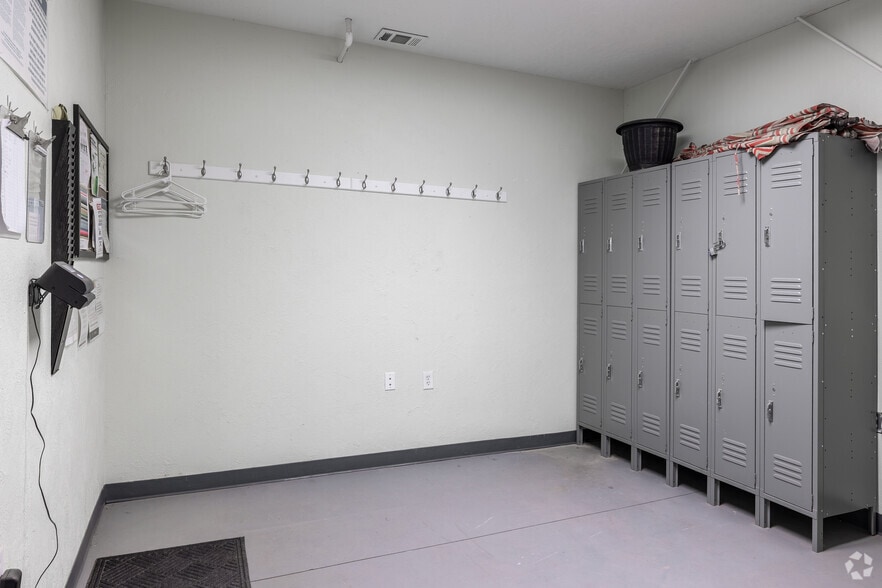 More Photos Of 5018 W Graneros Rd, Colorado City Industrial For Sale
