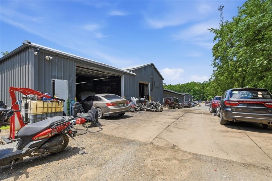 More Photos Of 6269 Caledon Rd, King George Auto Salvage Facility For Sale