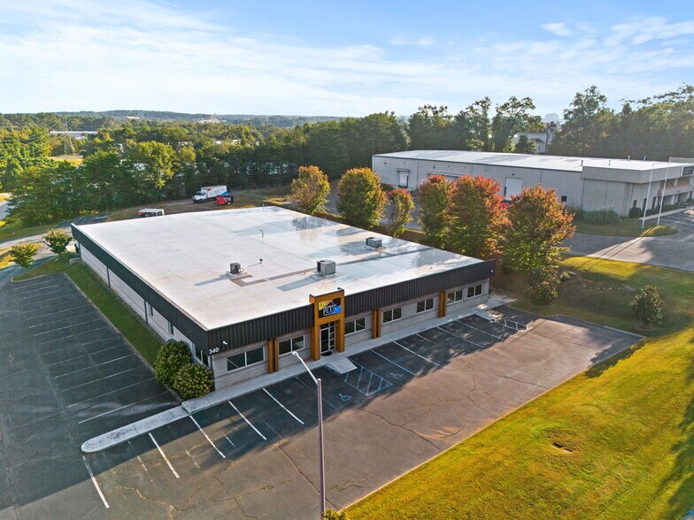 More Photos Of 340 Interstate Blvd, Greenville Warehouse For Sale