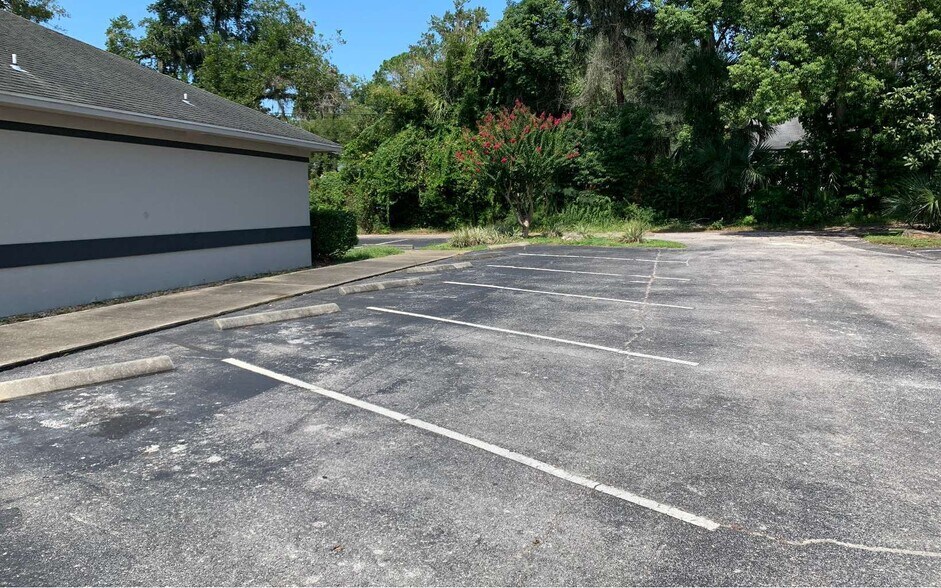 More Photos Of 516 Ohio Ave S, Live Oak Medical For Sale