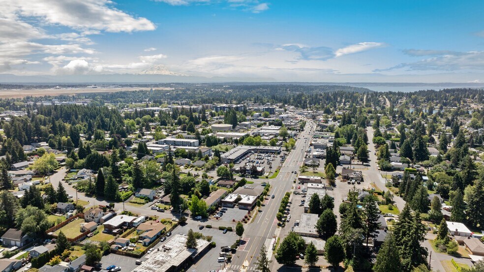 More Photos Of 14235-14237 Ambaum Blvd SW, Burien General Retail For Lease