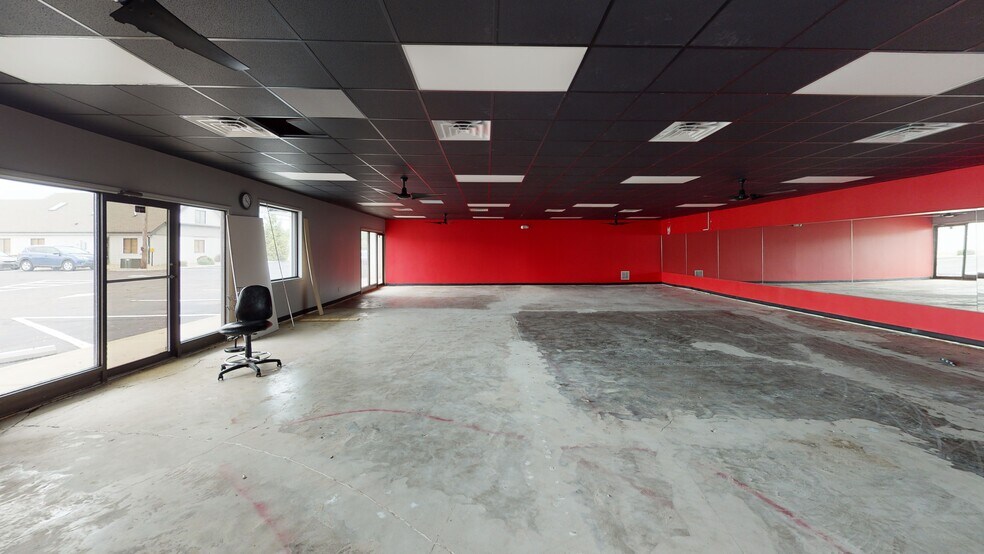 More Photos Of 3001-3031 Meridian Meadows Rd, Greenwood Unknown For Lease