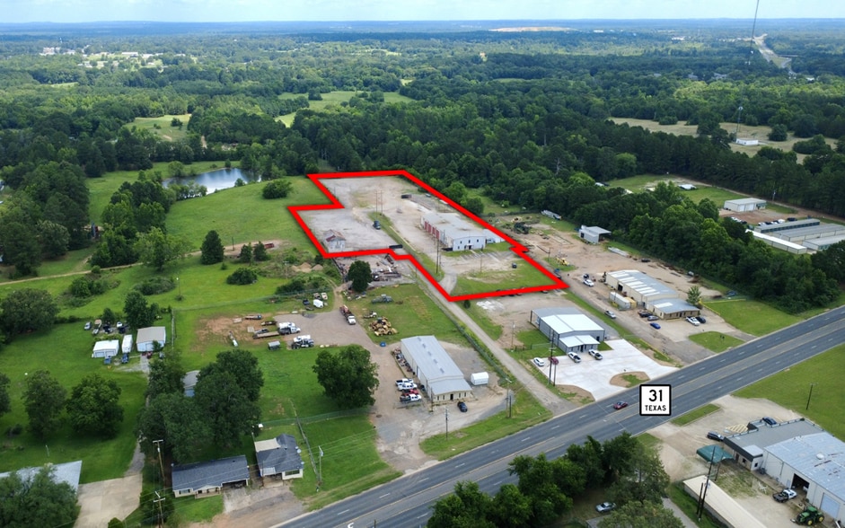 More Photos Of 2103 E SH 31, Kilgore Warehouse For Lease