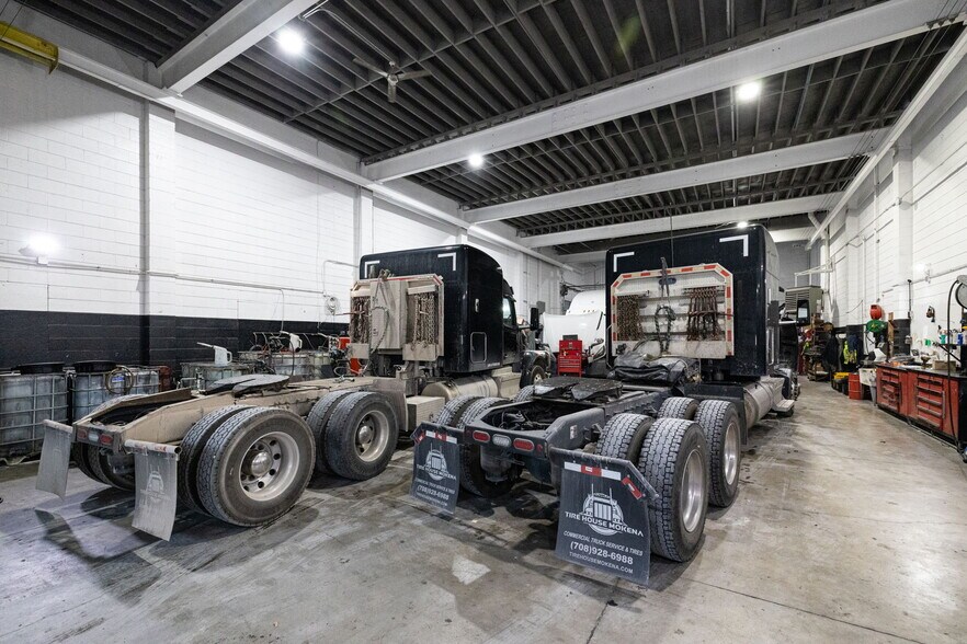 More Photos Of 1781 E Risser St, Kankakee Warehouse For Sale