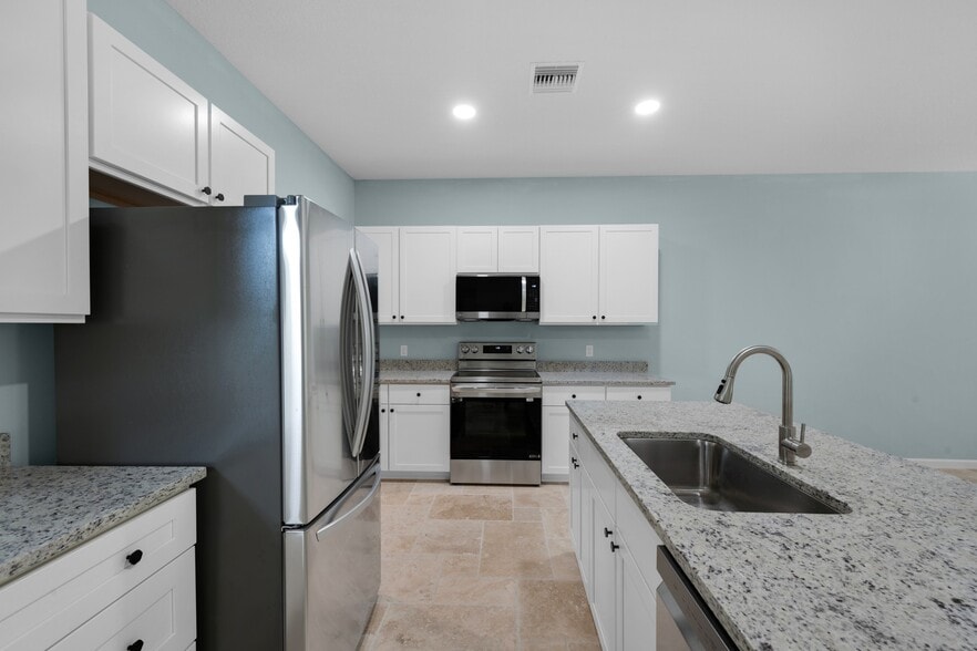 More Photos Of 401 18th St, Vero Beach Apartments For Sale