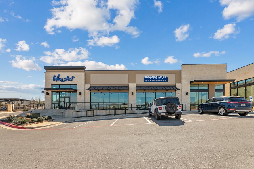 More Photos Of , New Braunfels General Retail For Sale