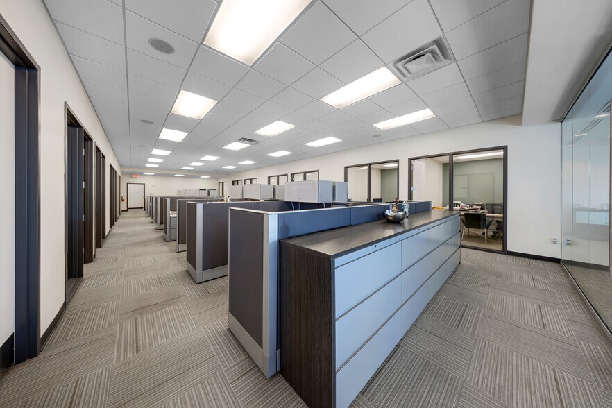 More Photos Of 2155-2159 SW 22nd St, Miami Office For Lease