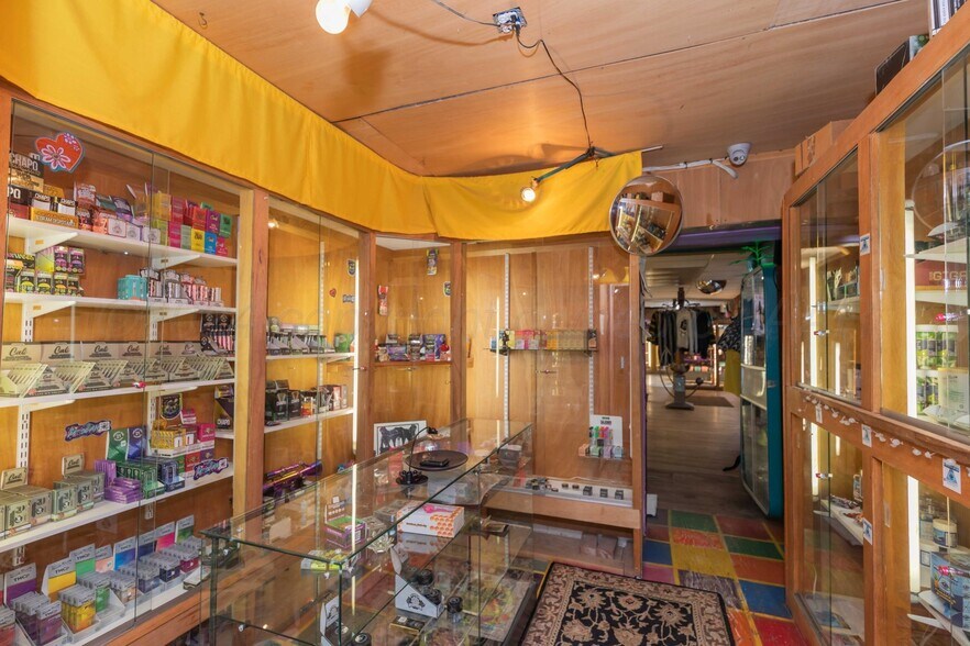 More Photos Of 907 S Madison St, Amarillo Storefront Retail Residential For Sale