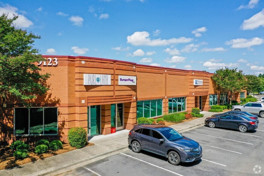 More Photos Of 9129 MONROE Rd, Charlotte Unknown For Lease
