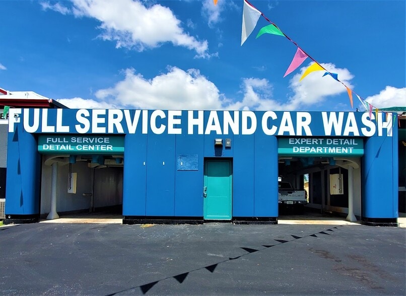 More Photos Of 1934 S Del Prado Blvd, Cape Coral Carwash For Sale