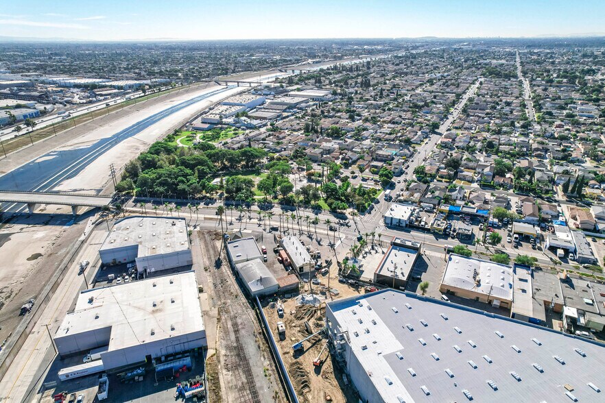 More Photos Of 5005 E Slauson Ave, Vernon Warehouse For Sale