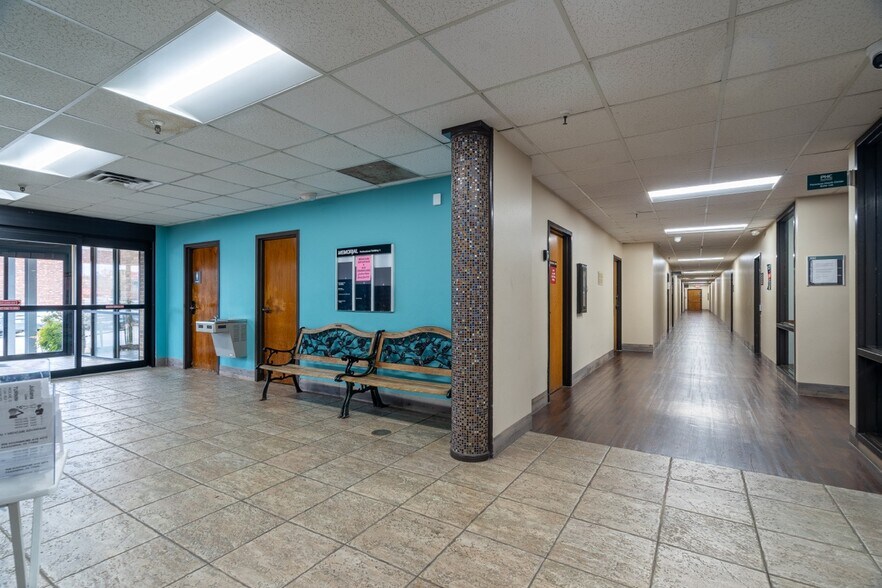 More Photos Of 908 E Southmore Blvd, Pasadena Medical For Lease
