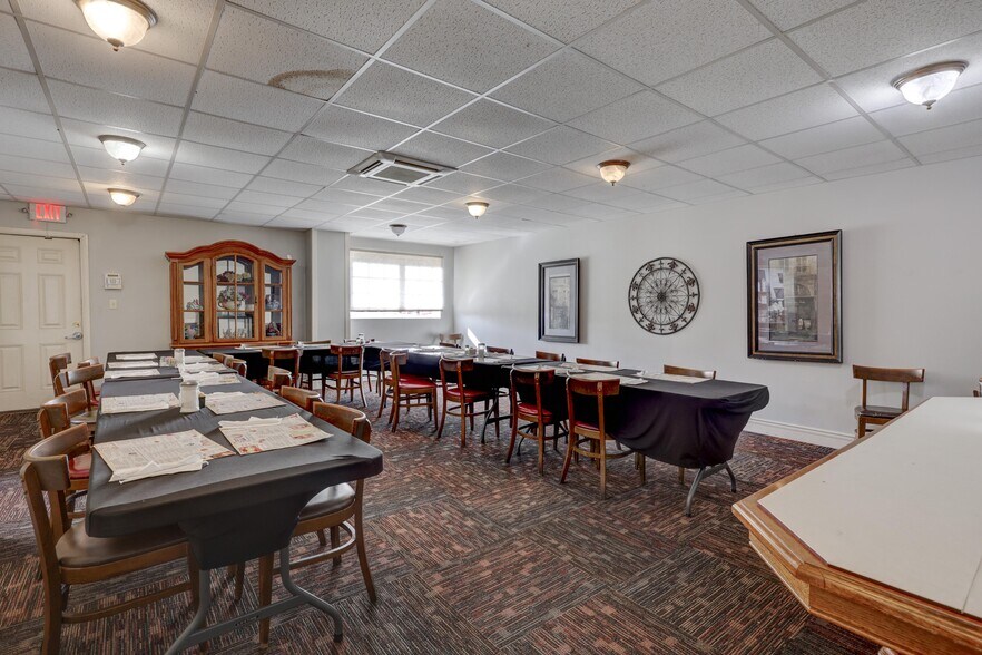 More Photos Of 2728 & 2802 N Rangeline Road, Joplin Flex For Sale