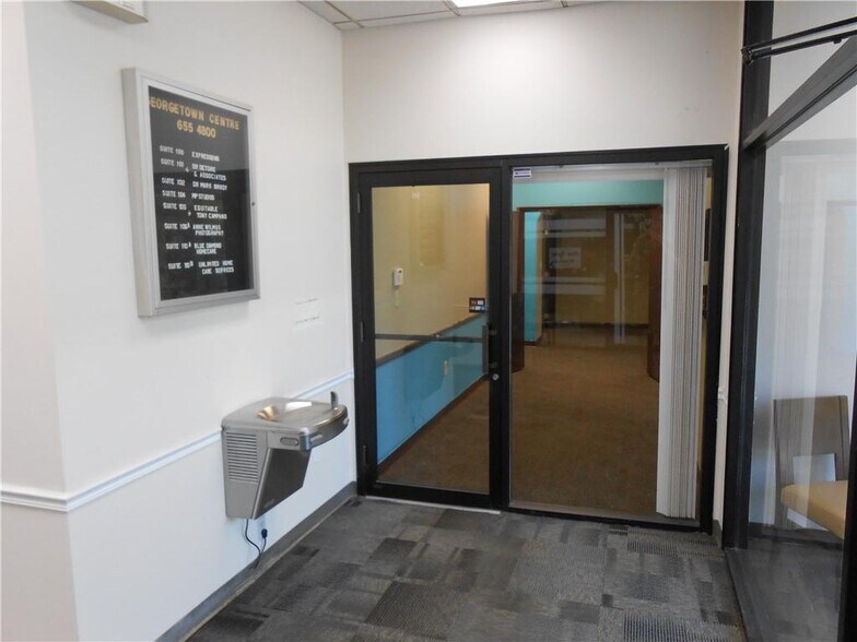 More Photos Of 526 E Bruceton Rd, Pittsburgh Medical For Lease