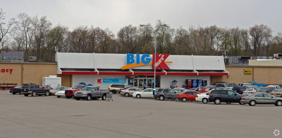 More Photos Of 1050 Division St, Parkersburg Storefront For Lease